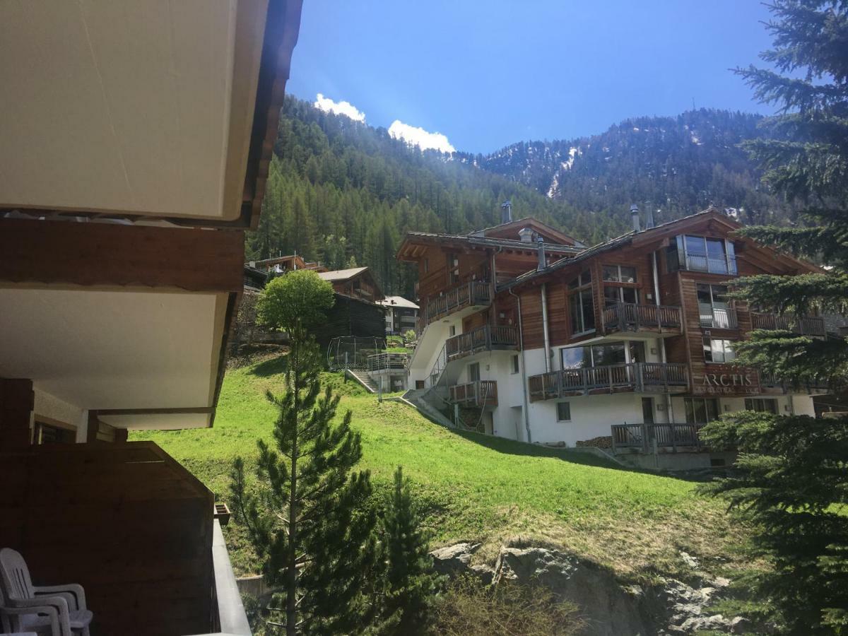 Haus Colmar Apartment Zermatt Exterior foto