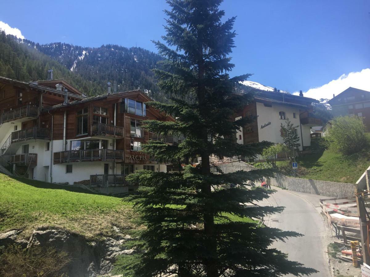 Haus Colmar Apartment Zermatt Exterior foto